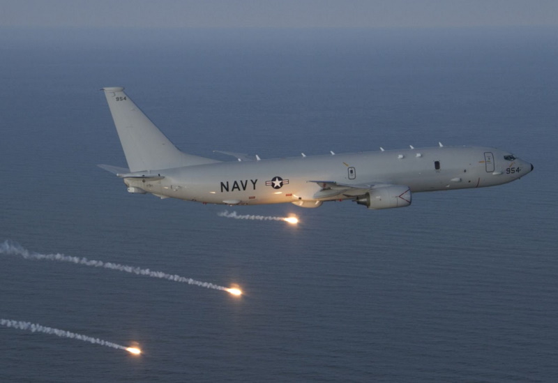 P-8A Poseidon dumping flares