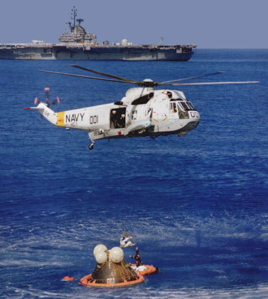 SH-3D recovers Apollo 17